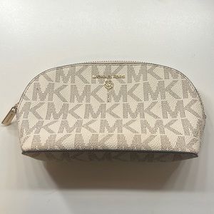 Michael Kors Travel Pouch